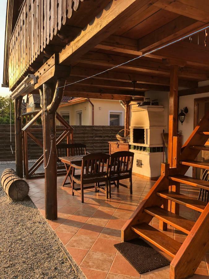 Tulipanos Vendeghaz Appartement Fertoszentmiklos Buitenkant foto